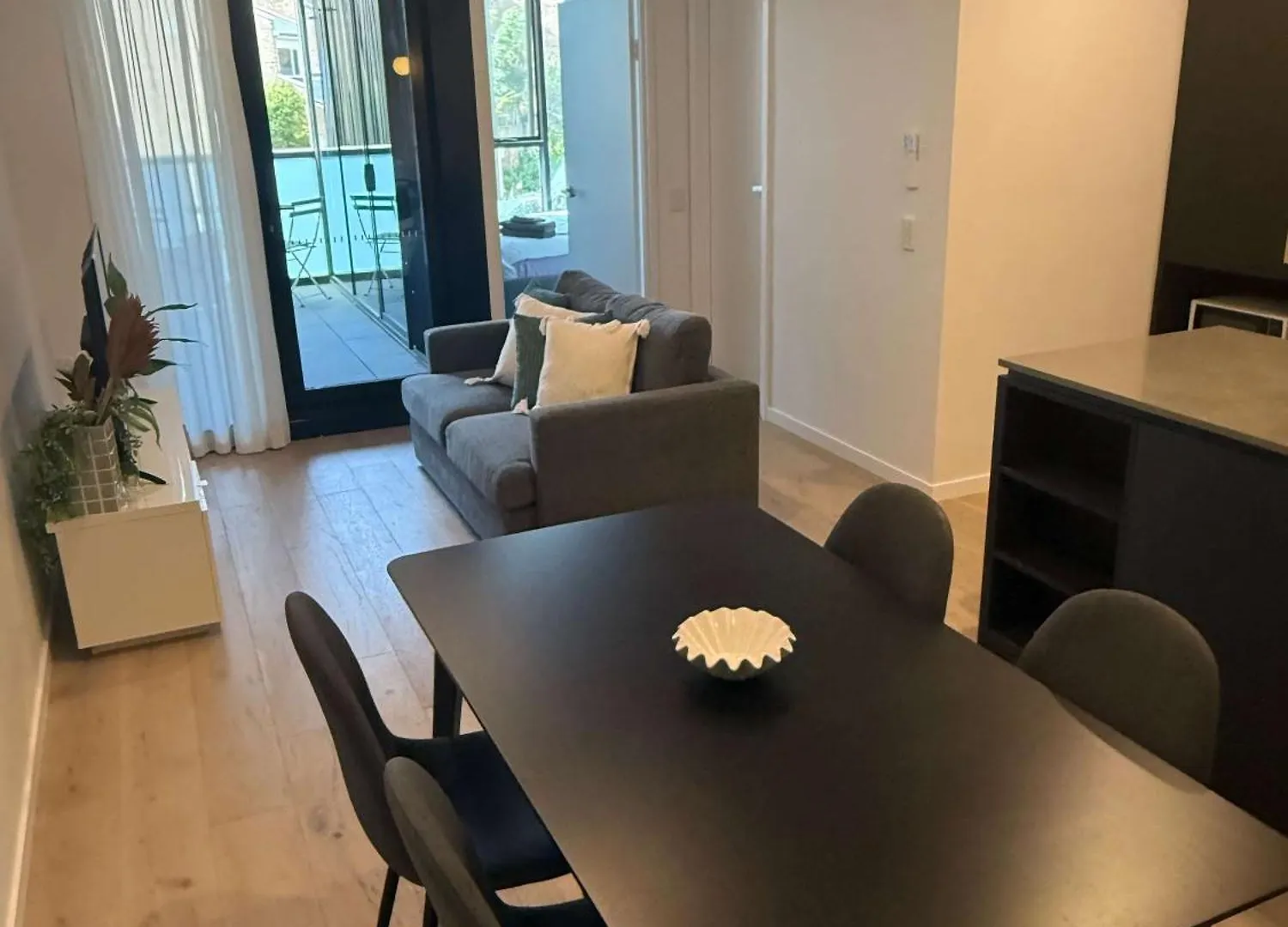 아파트 2Br-1Br-1Car- Cbd Pool Central 캔버라 오스트레일리아