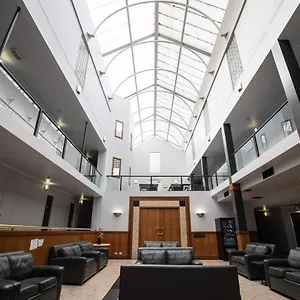 4* Apartahotel Madison Capital Executive